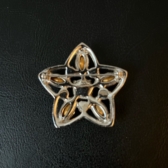 Vintage Rhinestone Pin & Earring Set - Picture 6 of 7